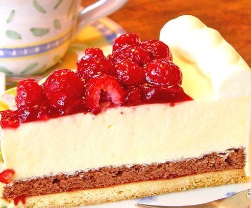 フランスの銘菓シュス木苺 レアチーズケーキ 誕生日プレートセット 長野県の洋菓子店カサミンゴーのお取り寄せバースデーケーキ 人気の誕生日ケーキ バースデーケーキ お取り寄せ 通販情報